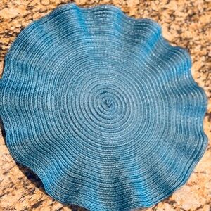 6 - Wave Woven Round Textured Washable Heat Resistant Placemats